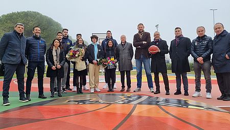 Inaugurazione e intitolazione del campo da basket di Villa San Martino a Gianluca Mattioli