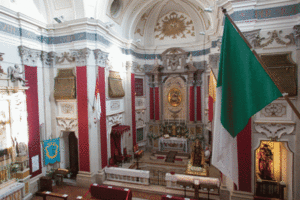 interno Chiesa della Beata Vergine del Carmine