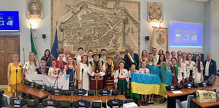 Vimini con ragazzi dell'Ucraina