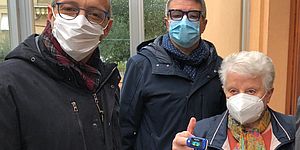 Primi saturimetri consegnati nelle case dei pesaresi. Questa mattina il sindaco Matteo Ricci ha distribuito gli strumenti per misurare l’ossigenazione nel sangue.  