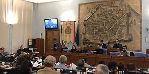 Il Consiglio approva l’indizione del referendum consultivo su fusione tramite incorporazione di Monteciccardo con il Comune di Pesaro