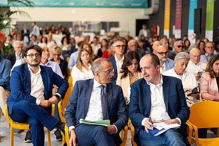 Il sindaco Matteo Ricci e il vicesindaco assessore alla Bellezza Daniele Vimini agli Stati Generali del Turismo 2024 di Pesaro