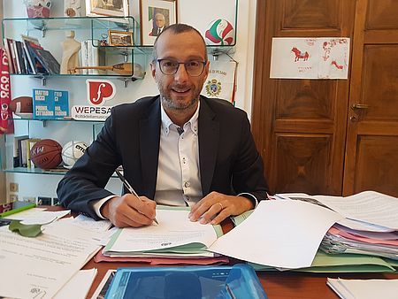 Università e Pesaro Studi, Ricci firma la delega alla consigliera comunale Frenquellucci (M5S)