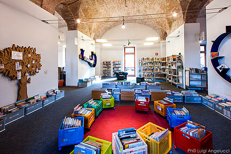 Biblioteca San Giovanni sezione ragazzi_ph Angelucci Luigi
