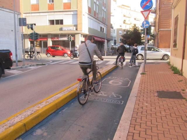 Bici in prossimità del check point di via Bixio